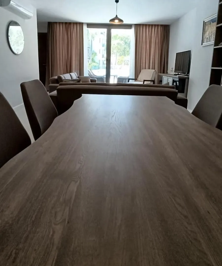 Queen Residences & Apart Hotel Bodrum Aparthotel